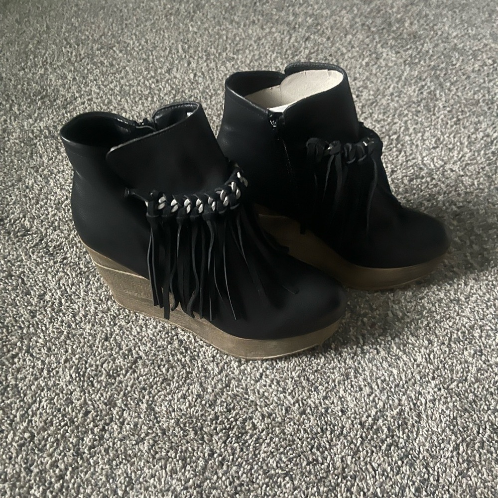 Black Madden girl booties
